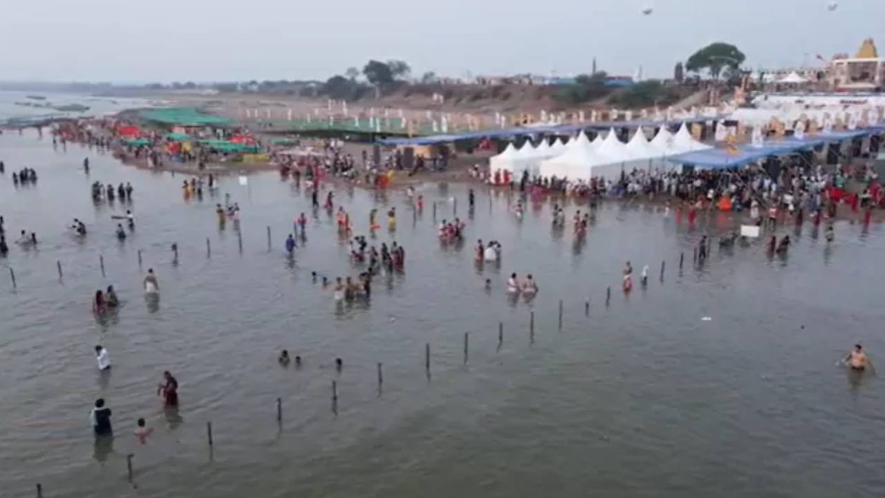 Saraswati Pushkaralu: సరస్వతి నది పుష్కరాలు ప్రారంభం.. కాళేశ్వరంలో 12 ప్రత్యేకతలు ఇవే.. Saraswati Pushkaralu: సరస్వతి నది పుష్కరాలు ప్రారంభం.. కాళేశ్వరంలో 12 ప్రత్యేకతలు ఇవే..
