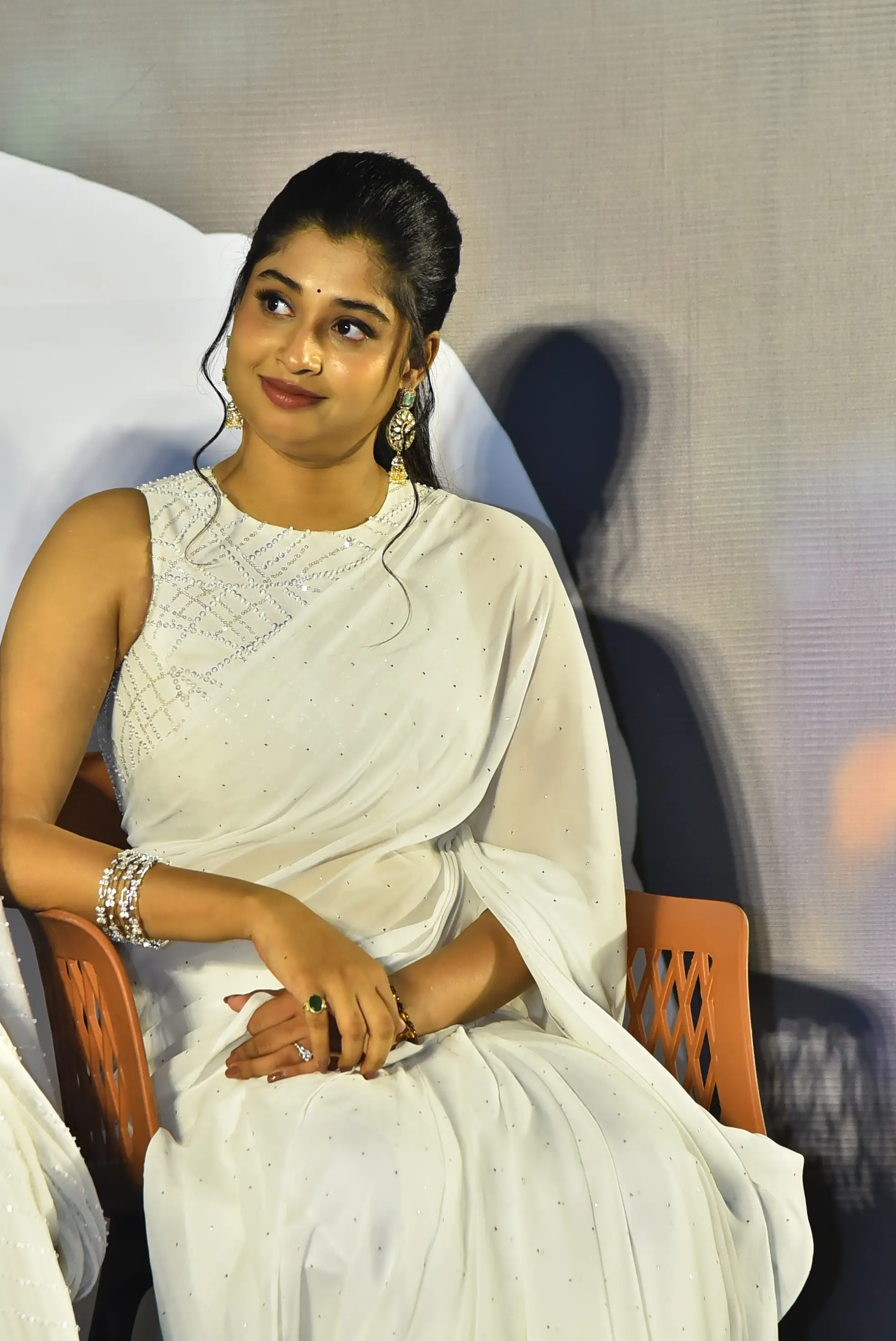 Choreographer Shrasti Verma Shines in White Saree