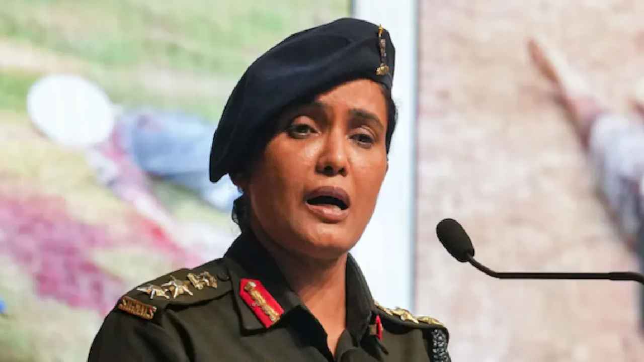 Colonel Sofiya Qureshi: మా గ్రేట్ గ్రాండ్ మదర్ రాణి లక్ష్మీ బాయితో కలిసి పోరాడింది- వైరల్ గా మారిన కల్నల్ సోఫియా ఖురేషి పాత వీడియో.. Colonel Sofiya Qureshi: మా గ్రేట్ గ్రాండ్ మదర్ రాణి లక్ష్మీ బాయితో కలిసి పోరాడింది- వైరల్ గా మారిన కల్నల్ సోఫియా ఖురేషి పాత వీడియో..