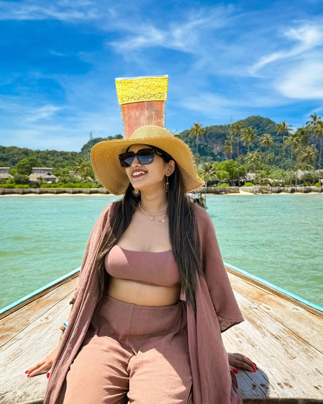 Sravanthi Chokarapu Enjoying Summer Vacation in Thailand