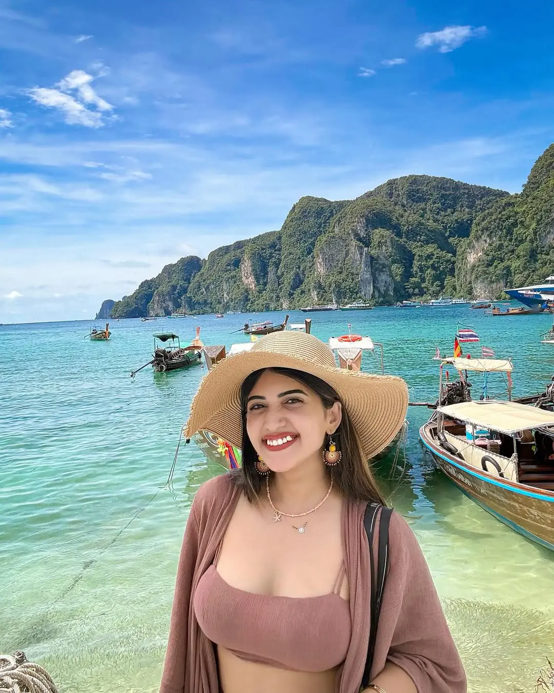 Sravanthi Chokarapu Enjoying Summer Vacation in Thailand