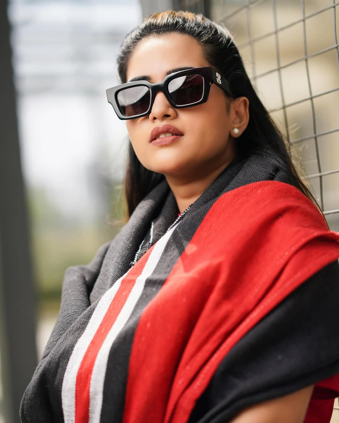 Anchor Sravanthi Chokarapu Looks like Sree Vishnu in Single Movie
