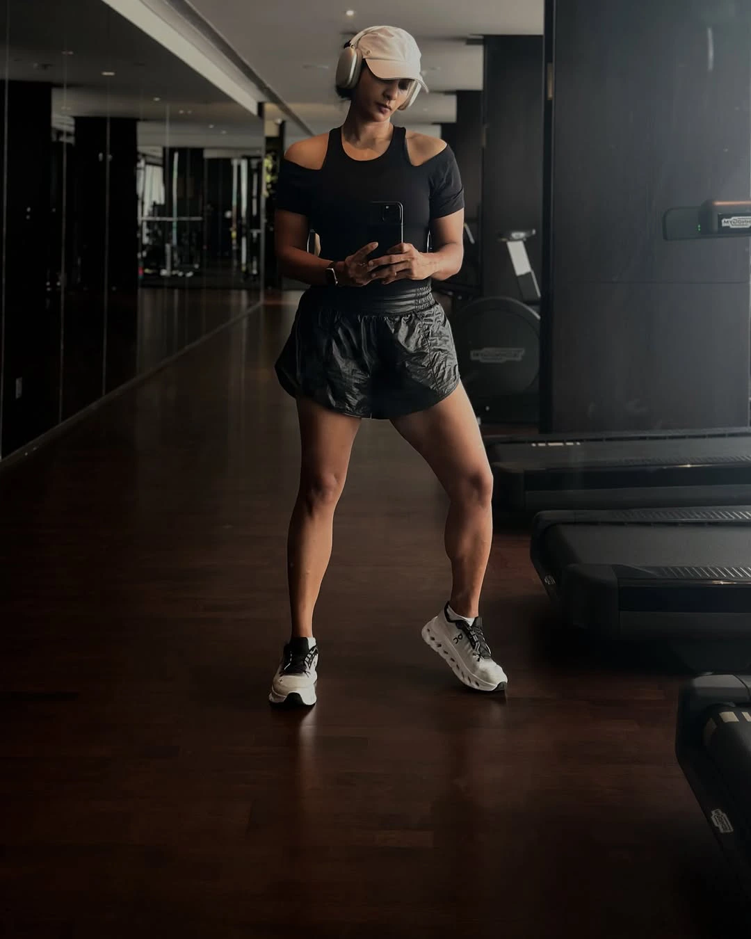 Sriya Reddy Gym Selfies