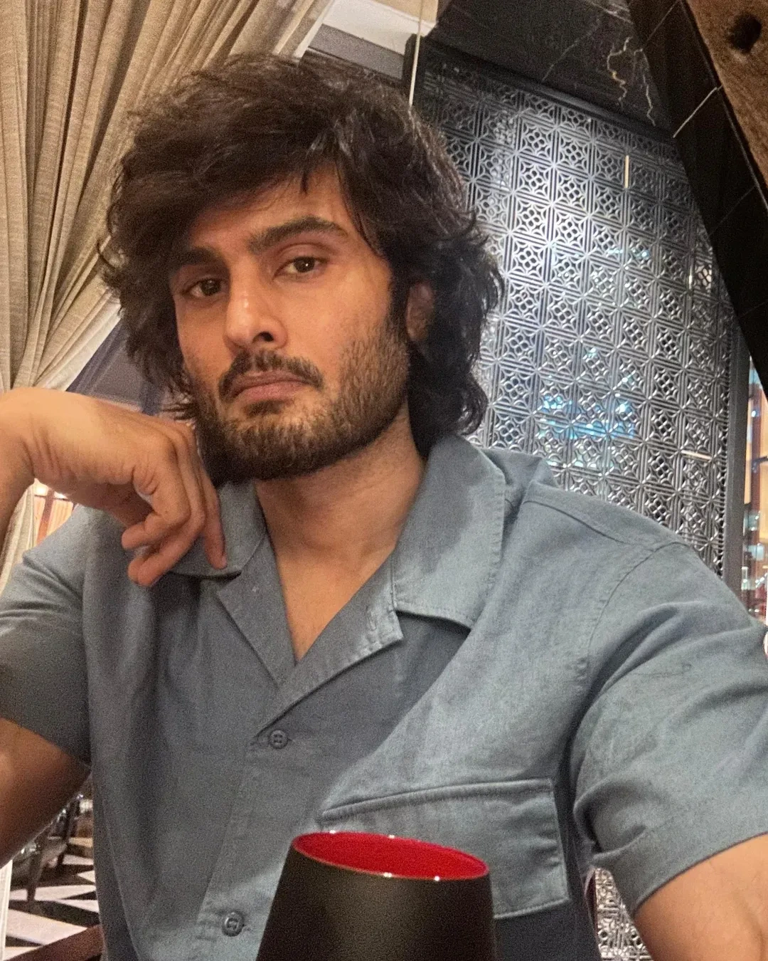 Sudheer Babu Enjoying With Family in Restaurant