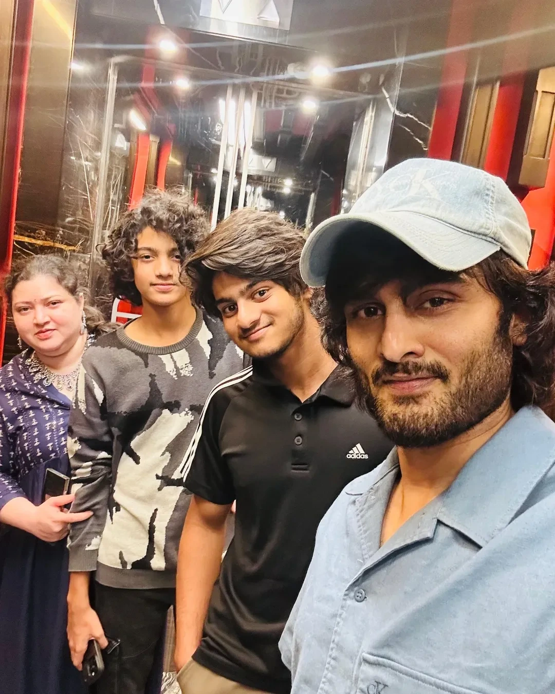 Sudheer Babu Enjoying With Family in Restaurant