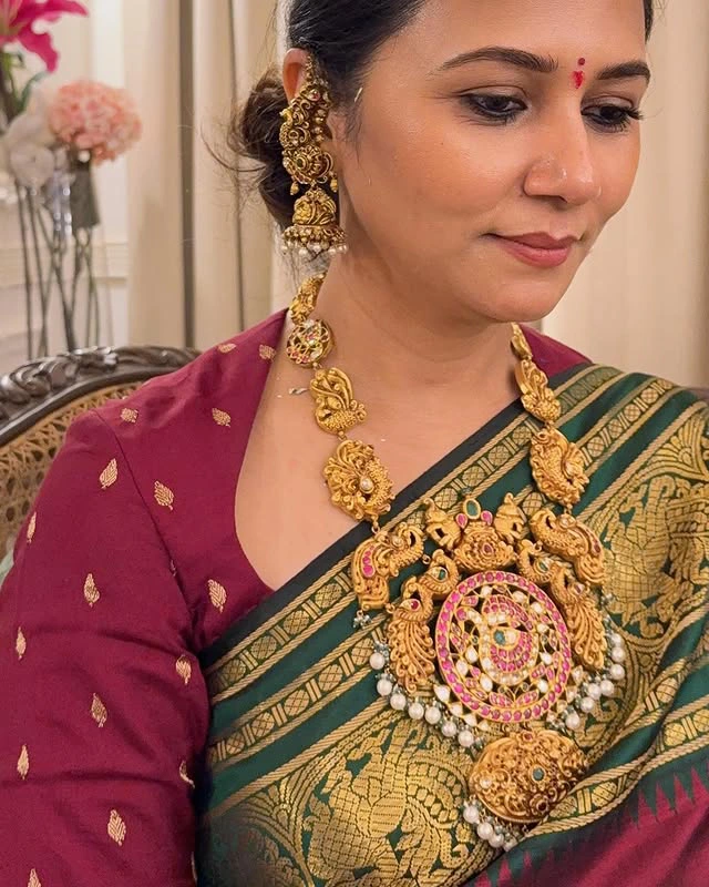 Thabitha Sukumar Shares Photos with Large Necklace