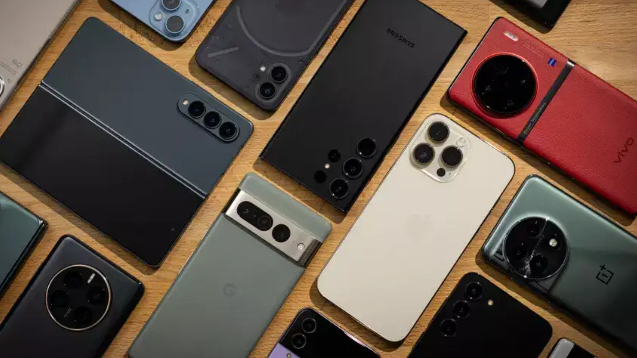 Upcoming Smartphones : కొత్త ఫోన్ కోసం చూస్తున్నారా? వచ్చే జూన్లో ఖతర్నాక్ ఫీచర్లతో స్మార్ట్ఫోన్లు వచ్చేస్తున్నాయ్.. ఫుల్ డిటెయిల్స్..! Upcoming Smartphones : కొత్త ఫోన్ కోసం చూస్తున్నారా? వచ్చే జూన్లో ఖతర్నాక్ ఫీచర్లతో స్మార్ట్ఫోన్లు వచ్చేస్తున్నాయ్.. ఫుల్ డిటెయిల్స్..!