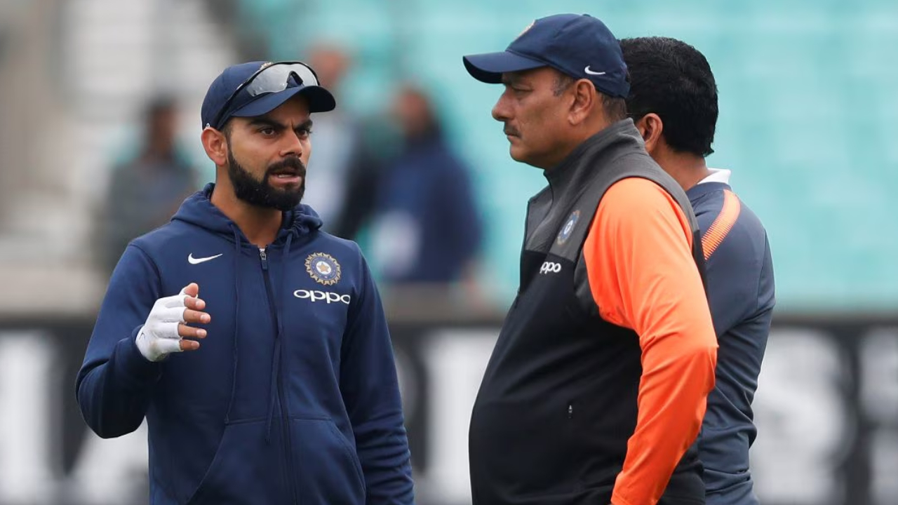 Virat Kohli-Ravi Shastri : కోహ్లీ రిటైర్మెంట్ ప్రకటించడానికి వారం ముందే అతడితో మాట్లాడా.. రవిశాస్త్రి కీలక వ్యాఖ్యలు.. Virat Kohli-Ravi Shastri : కోహ్లీ రిటైర్మెంట్ ప్రకటించడానికి వారం ముందే అతడితో మాట్లాడా.. రవిశాస్త్రి కీలక వ్యాఖ్యలు..