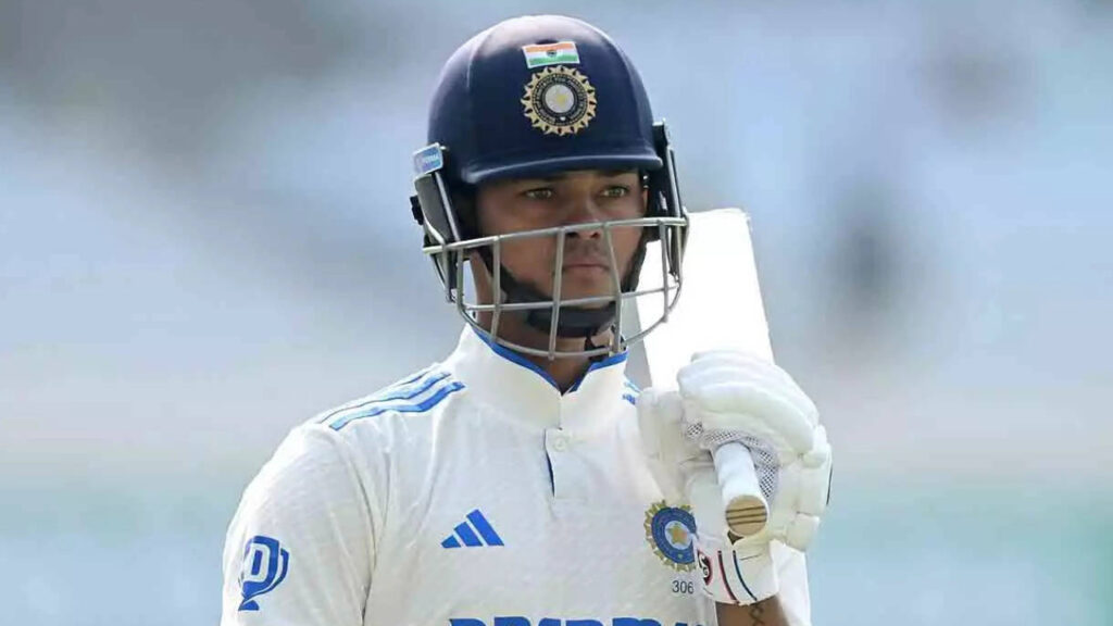 Yashasvi need 202 runs in test to break sehwag dravid record