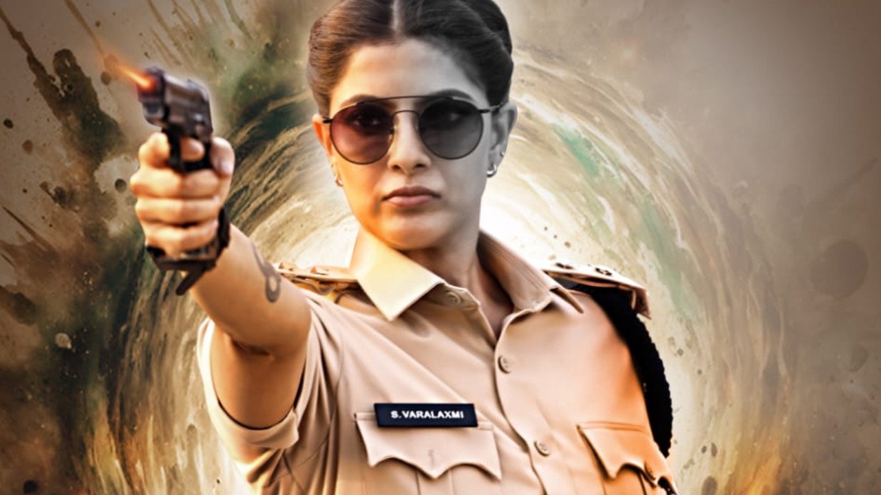 Varalaxmi Sarathkumar : వరలక్ష్మి శరత్ కుమార్ కొత్త సినిమా.. పోలీస్ పాత్రలో మరోసారి.. Varalaxmi Sarathkumar : వరలక్ష్మి శరత్ కుమార్ కొత్త సినిమా.. పోలీస్ పాత్రలో మరోసారి..