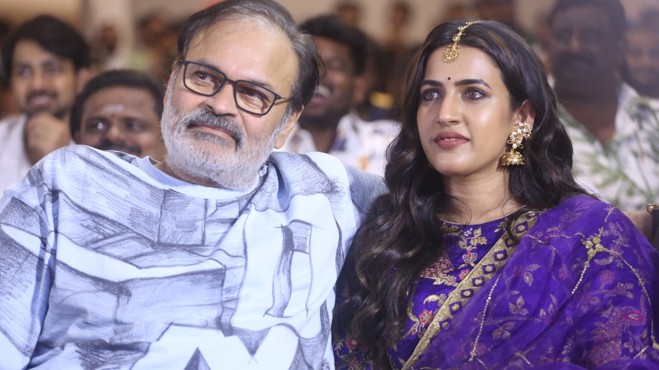 Nagababu – Niharika : అప్పుడు తండ్రి.. ఇప్పుడు కూతురు.. అదే కేటగిరిలో నిర్మాతగా మొదటిసారి అవార్డులు.. Nagababu – Niharika : అప్పుడు తండ్రి.. ఇప్పుడు కూతురు.. అదే కేటగిరిలో నిర్మాతగా మొదటిసారి అవార్డులు..