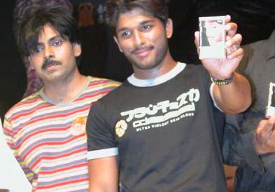 Pawan Kalyan and Prabhas Attends Allu Arjun Arya Movie Audio Function Arya Completed 21 Years 