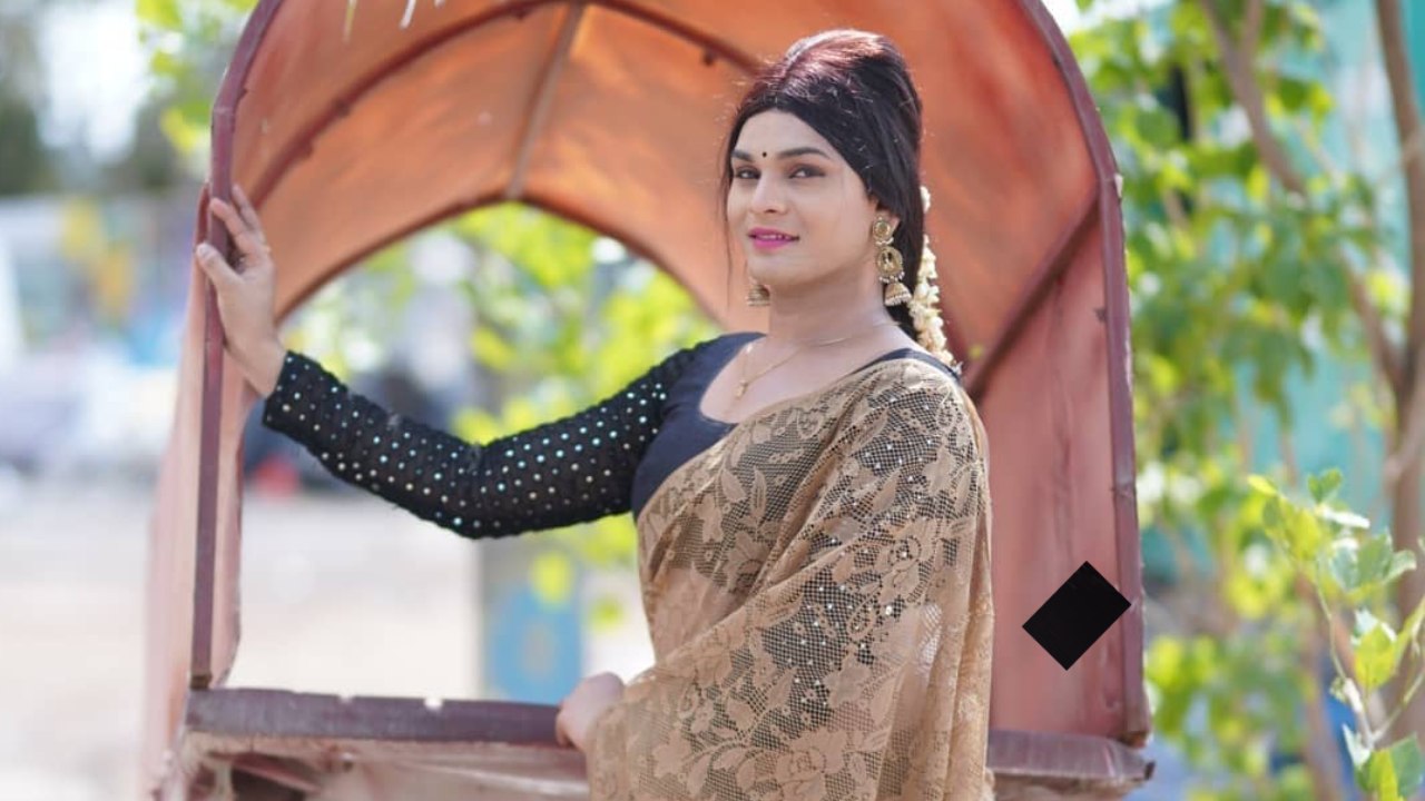 Tanmay : తిన్నది అరగక బెట్టింగ్ యాప్స్ ప్రమోషన్స్ చేస్తున్నారు.. నాకు 5 లక్షలు ఇస్తా అన్నారు.. బెట్టింగ్ యాప్స్ పై తన్మయి కామెంట్స్.. Tanmay : తిన్నది అరగక బెట్టింగ్ యాప్స్ ప్రమోషన్స్ చేస్తున్నారు.. నాకు 5 లక్షలు ఇస్తా అన్నారు.. బెట్టింగ్ యాప్స్ పై తన్మయి కామెంట్స్..