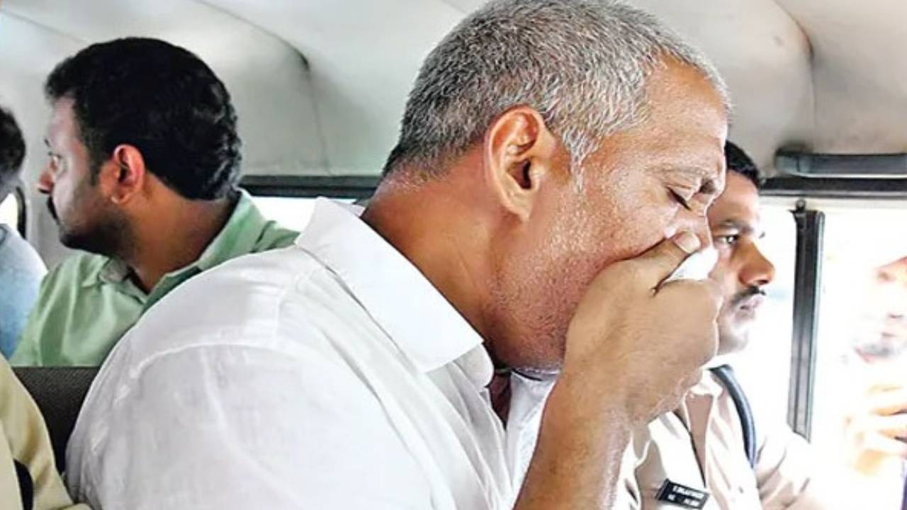 Vallabhaneni Vamsi: వల్లభనేని వంశీకి బెయిల్.. వెంటనే వైద్యం అందించాలని హైకోర్టు ఆదేశం.. Vallabhaneni Vamsi: వల్లభనేని వంశీకి బెయిల్.. వెంటనే వైద్యం అందించాలని హైకోర్టు ఆదేశం..