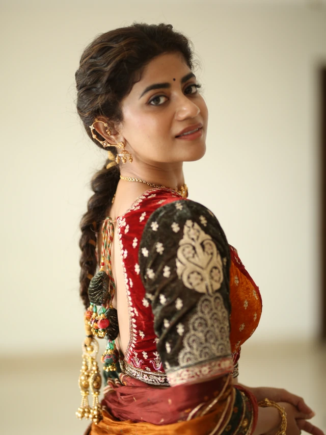Abhignya Vuthaluru Shines in Lehenga at Viraatapalem Event
