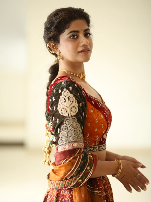 Abhignya Vuthaluru Shines in Lehenga at Viraatapalem Event