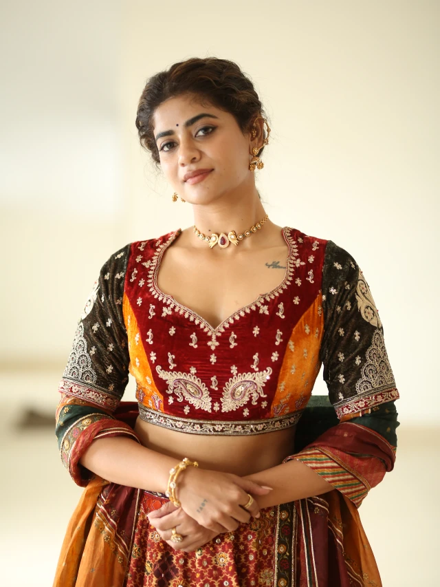 Abhignya Vuthaluru Shines in Lehenga at Viraatapalem Event