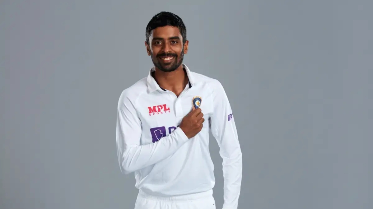 Abhimanyu Easwaran: “7,841 పరుగులు, 27 సెంచరీలు.. అయినా ఒక్క ఛాన్సూ రాలేదు.. ఇప్పుడు నం.3 స్థానానికి “సరైనోడు” ఇతడే Abhimanyu Easwaran: “7,841 పరుగులు, 27 సెంచరీలు.. అయినా ఒక్క ఛాన్సూ రాలేదు.. ఇప్పుడు నం.3 స్థానానికి “సరైనోడు” ఇతడే