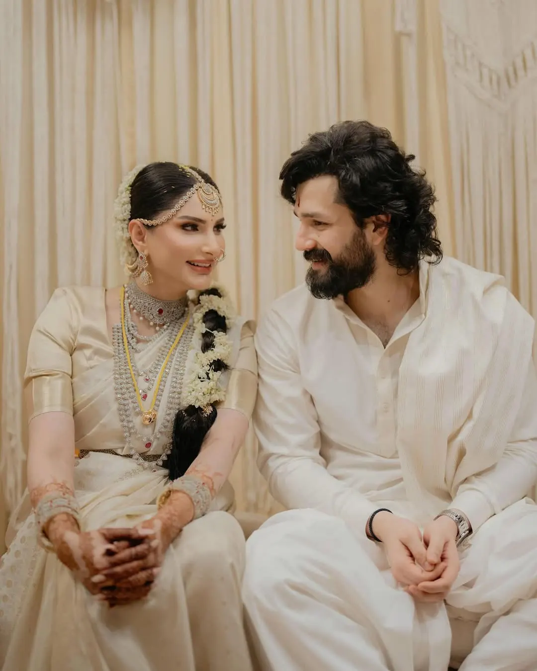 Akhil Akkineni Zainab Ravdjee Wedding Photos