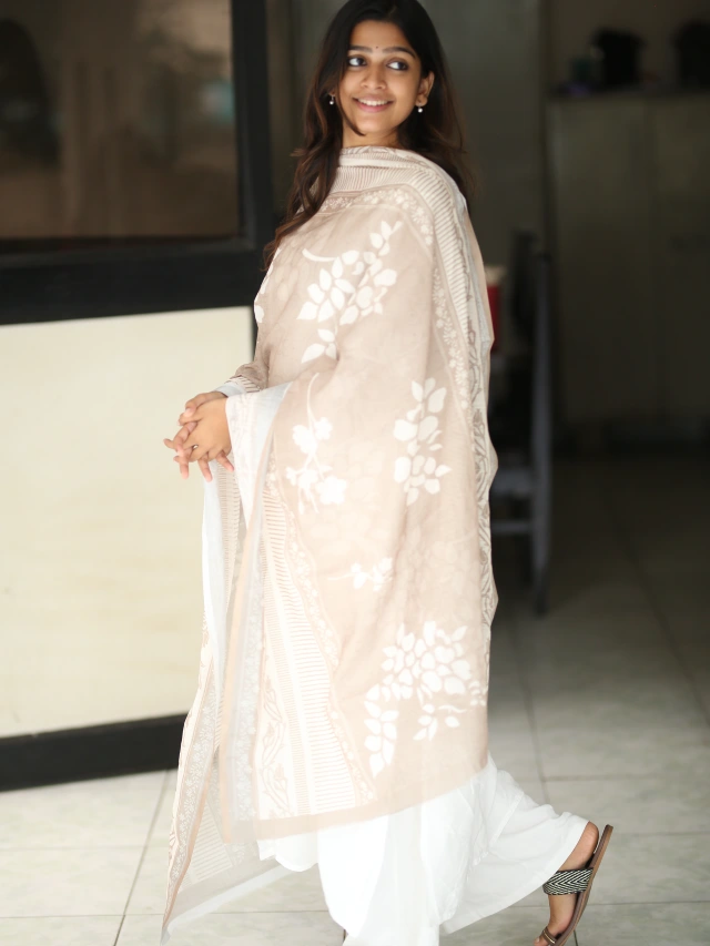 Ananthika Sanilkumar Cute Photos
