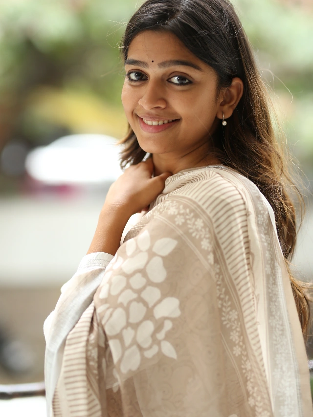 Ananthika Sanilkumar Cute Photos