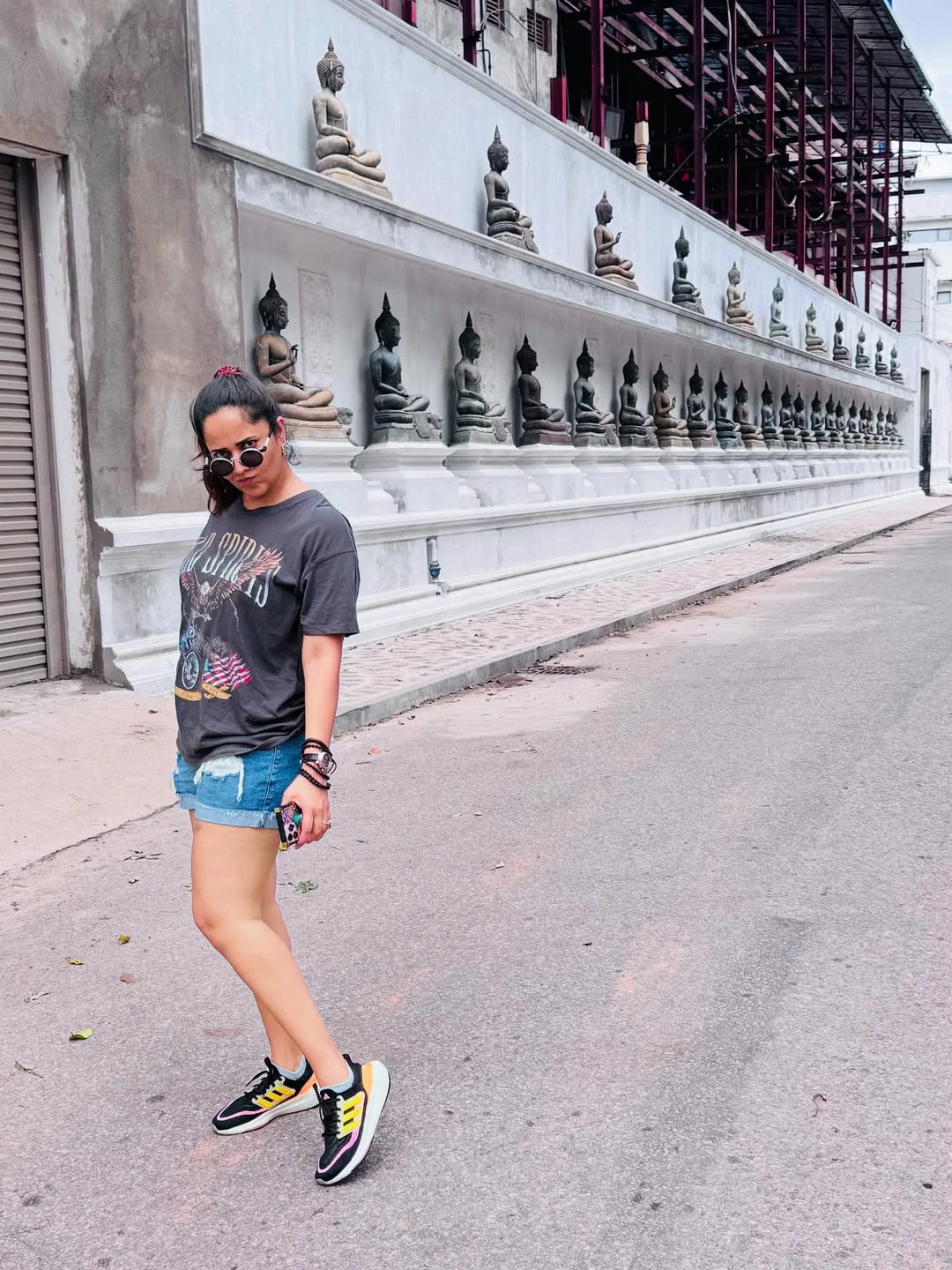 Anasuya Bharadwaj Enjoying Sri Lanka Vacation with Family