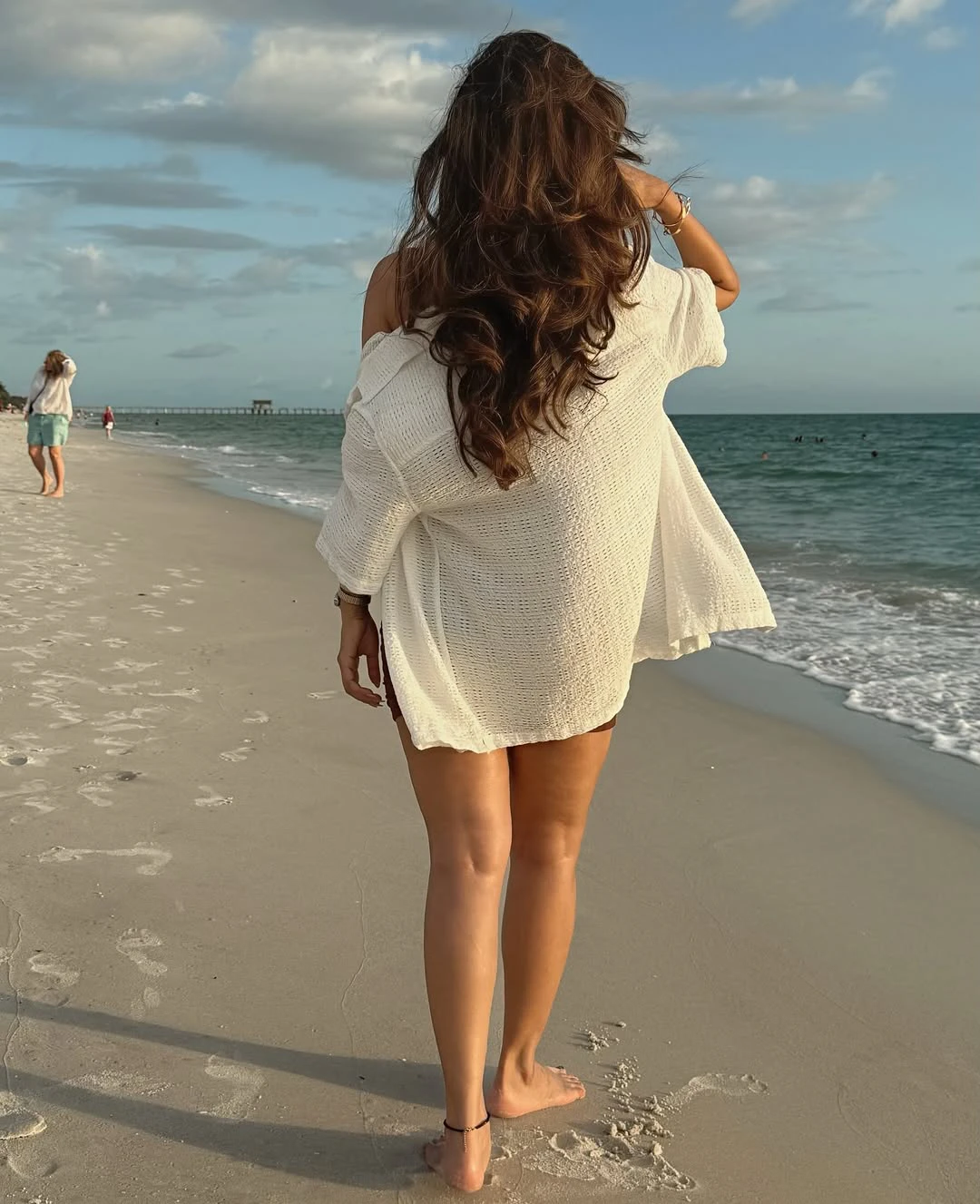 Ashu Reddy Enjoying Vacation at Beach