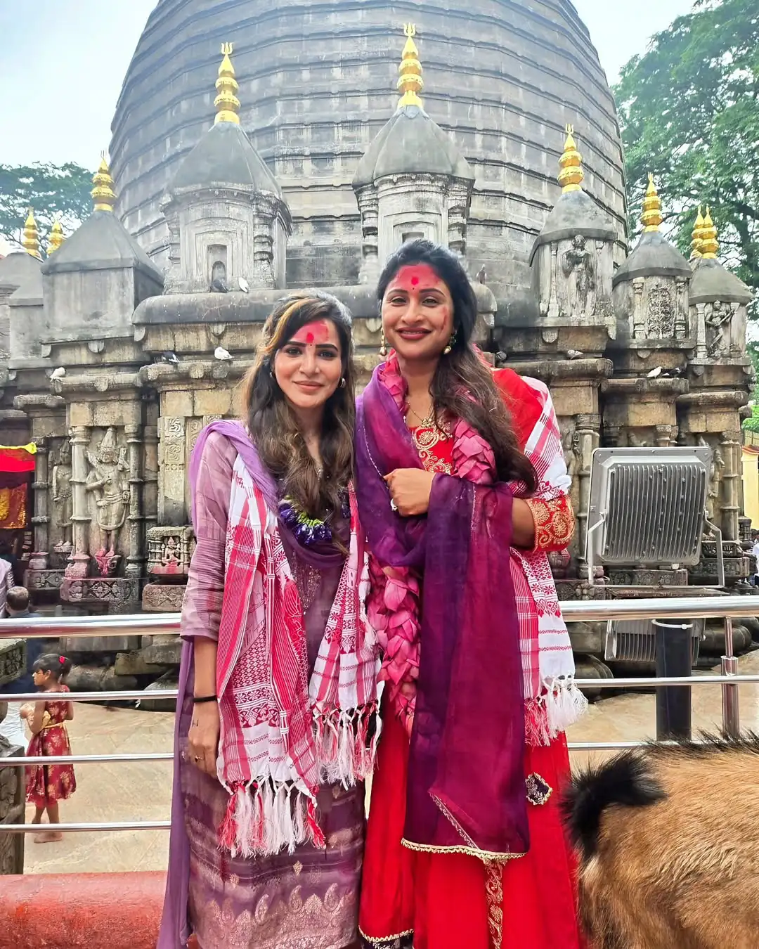 Ashu Reddy Visits Kamakhya Temple