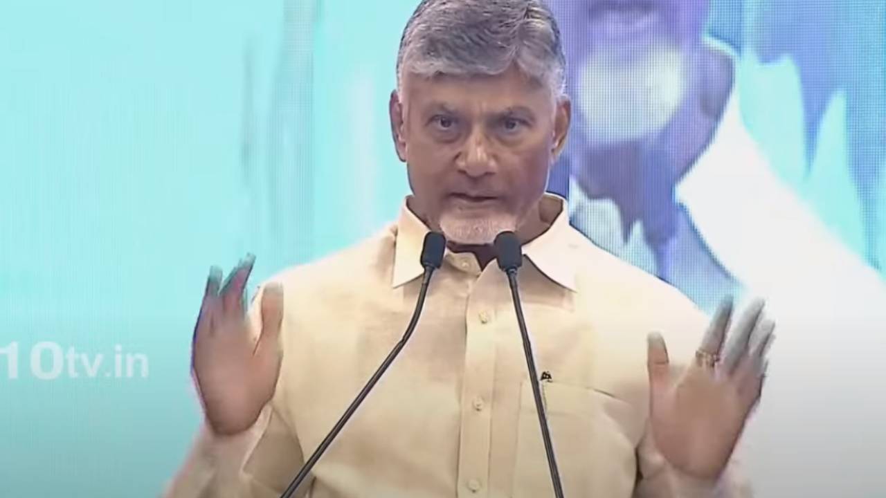 Cm Chandrababu: రాక్షసులపై యుద్ధం చేయాల్సిన అవసరం ఉంది, అభివృద్ధికి అడ్డుపడితే ఎవరినీ వదలను- సీఎం చంద్రబాబు Cm Chandrababu: రాక్షసులపై యుద్ధం చేయాల్సిన అవసరం ఉంది, అభివృద్ధికి అడ్డుపడితే ఎవరినీ వదలను- సీఎం చంద్రబాబు