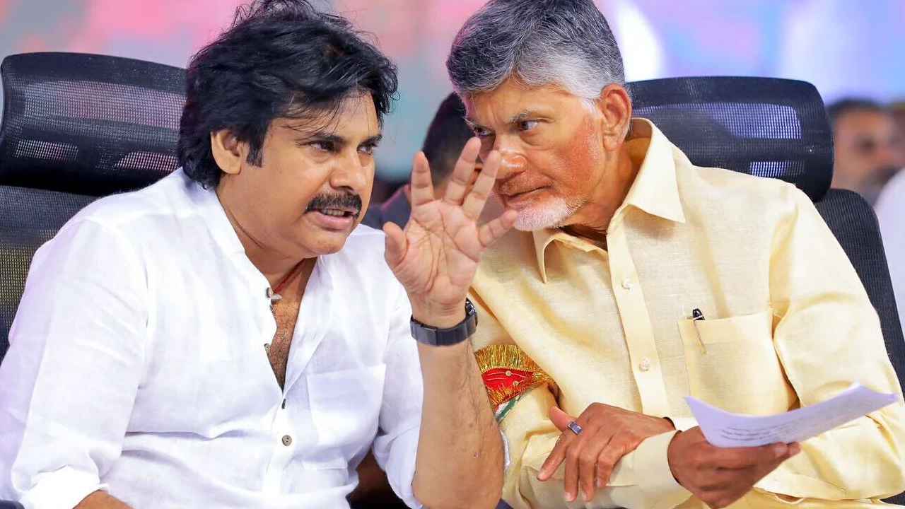 Gossip Garage: వైసీపీ మళ్లీ అధికారంలోకి రానే రాదంటున్న కూటమి పెద్దలు..! చంద్రబాబు, పవన్ మాటల వెనకున్న మర్మమేంటి? Gossip Garage: వైసీపీ మళ్లీ అధికారంలోకి రానే రాదంటున్న కూటమి పెద్దలు..! చంద్రబాబు, పవన్ మాటల వెనకున్న మర్మమేంటి?