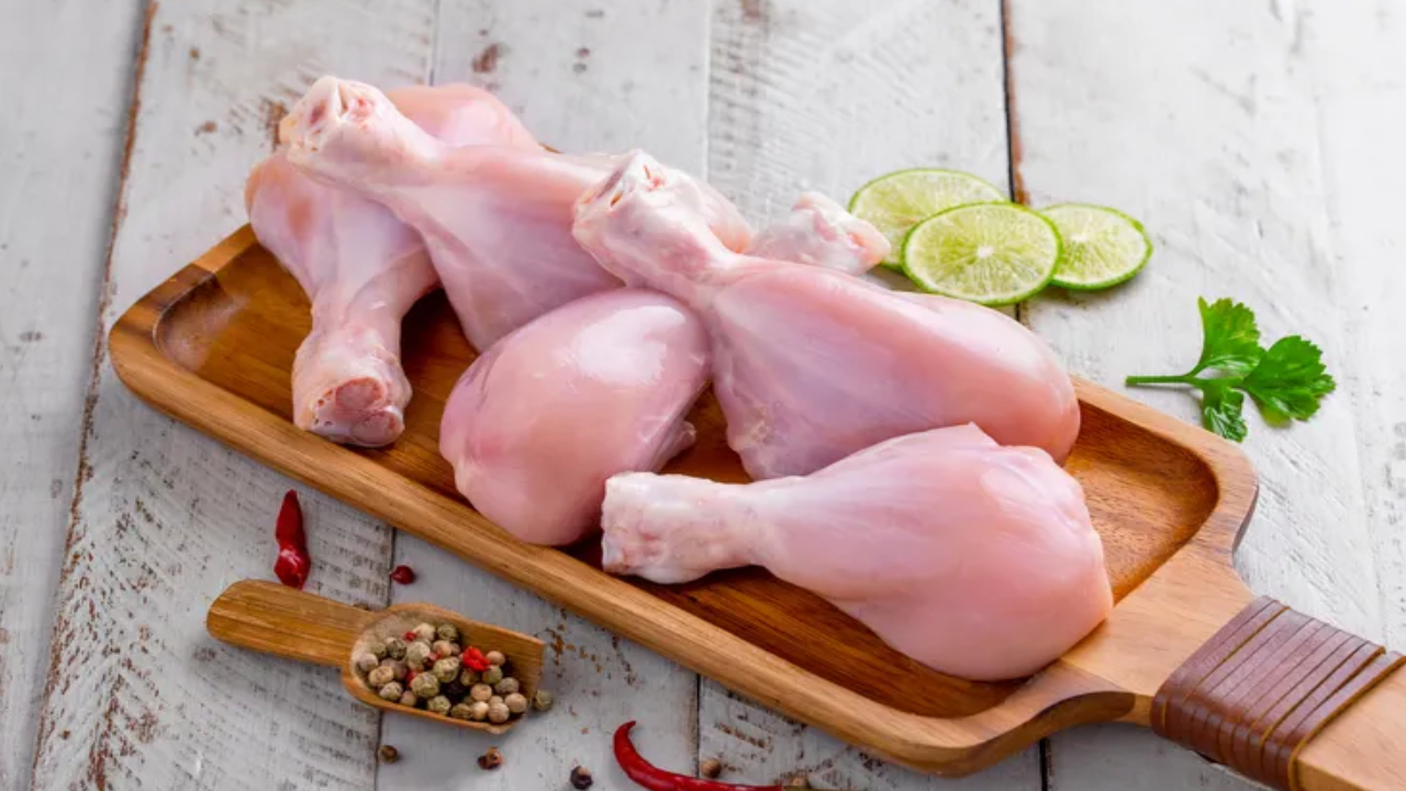 Chicken Side Effects: చికెన్ తో కొత్త సమస్య.. క్యాన్సర్ కంటే ప్రమాదం.. ఇది తెలుసుకోండి Chicken Side Effects: చికెన్ తో కొత్త సమస్య.. క్యాన్సర్ కంటే ప్రమాదం.. ఇది తెలుసుకోండి