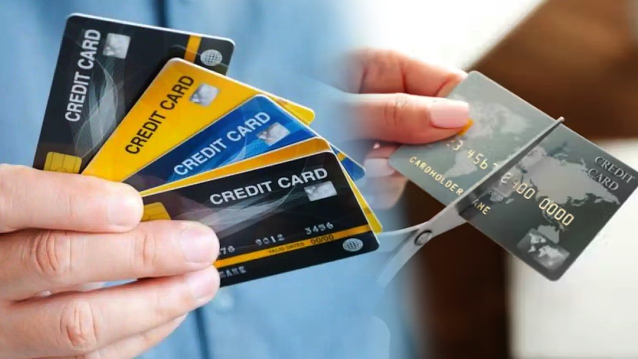 Credit Cards : ఒకటికి మించి క్రెడిట్ కార్డులు ఉన్నాయా? క్యాన్సిల్ చేసే ముందు ఇవి తప్పక తెలుసుకోండి! Credit Cards : ఒకటికి మించి క్రెడిట్ కార్డులు ఉన్నాయా? క్యాన్సిల్ చేసే ముందు ఇవి తప్పక తెలుసుకోండి!