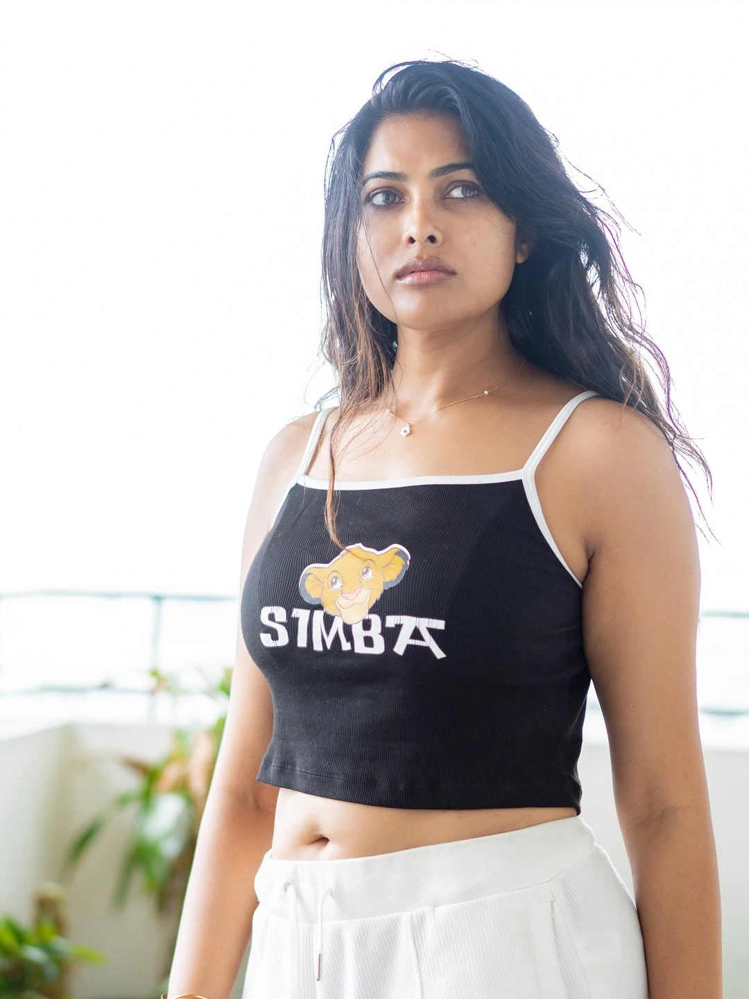 Divi Simple Looks in Night Dress
