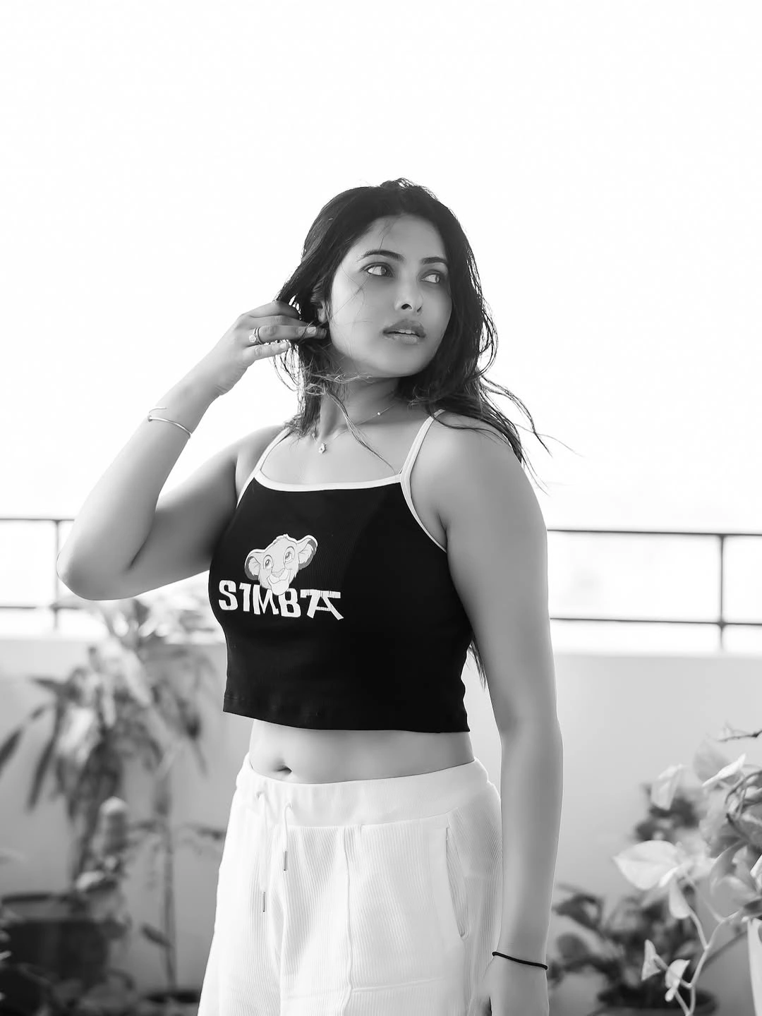 Divi Simple Looks in Night Dress