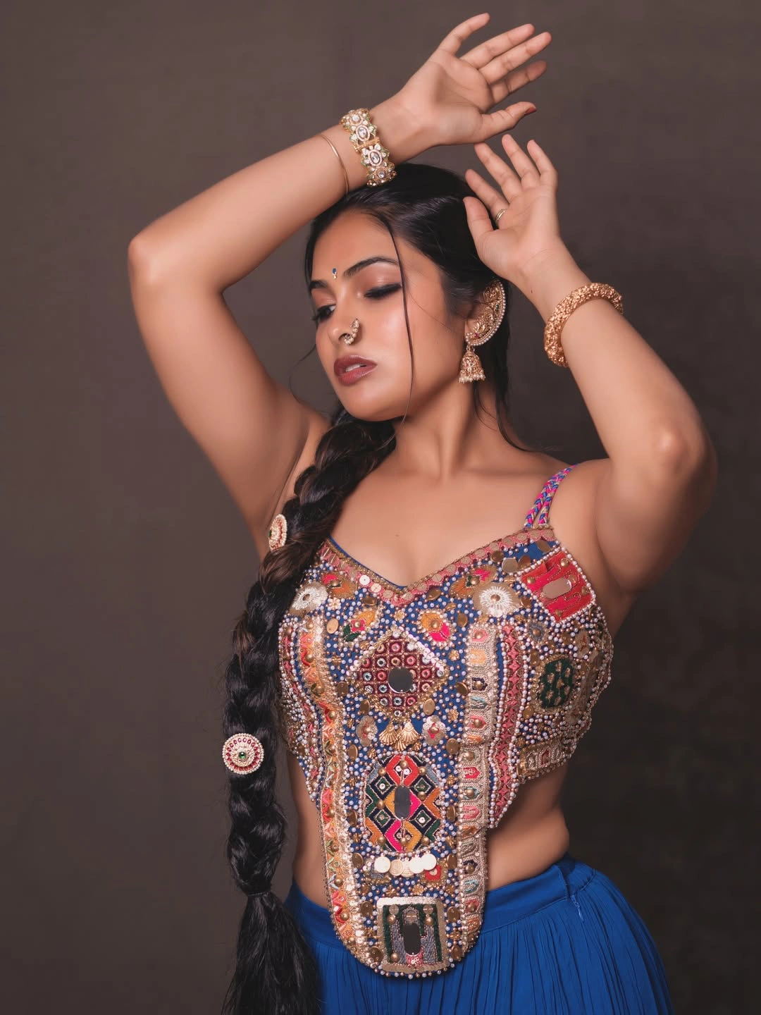 Divi Shows her Beauty with Braided Hair