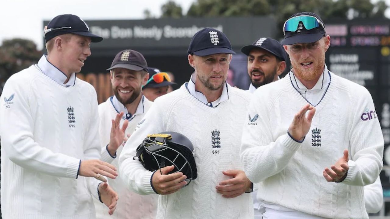ENG vs IND 1st Test : టీమ్ఇండియాకు సవాల్ విసిరిన ఇంగ్లాండ్.. తొలి టెస్టుకు రెండు రోజుల ముందే తుది జట్టు ప్రకటన.. ENG vs IND 1st Test : టీమ్ఇండియాకు సవాల్ విసిరిన ఇంగ్లాండ్.. తొలి టెస్టుకు రెండు రోజుల ముందే తుది జట్టు ప్రకటన..