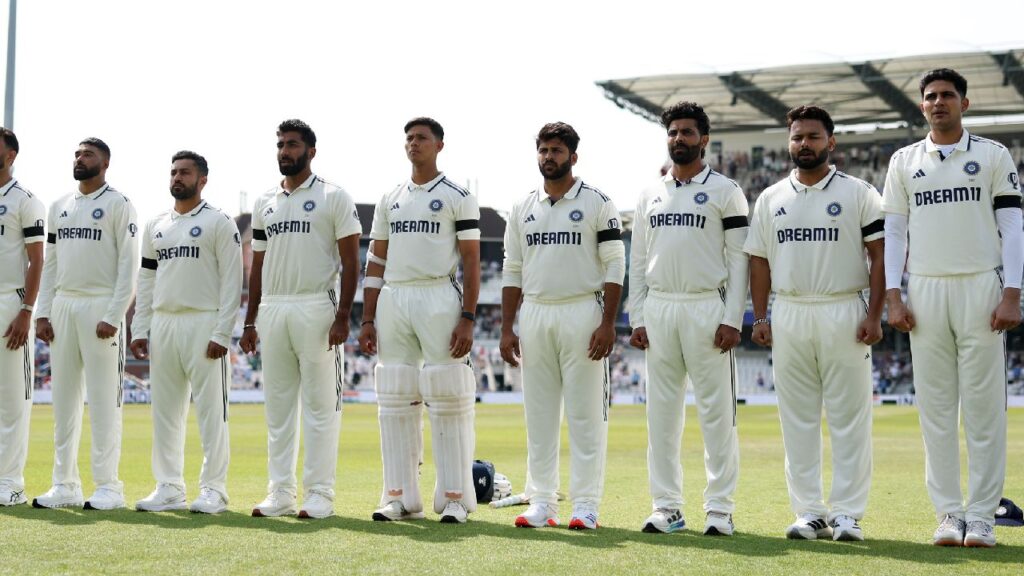 ENG vs IND 1st Test Team India players Wear Black Armbands
