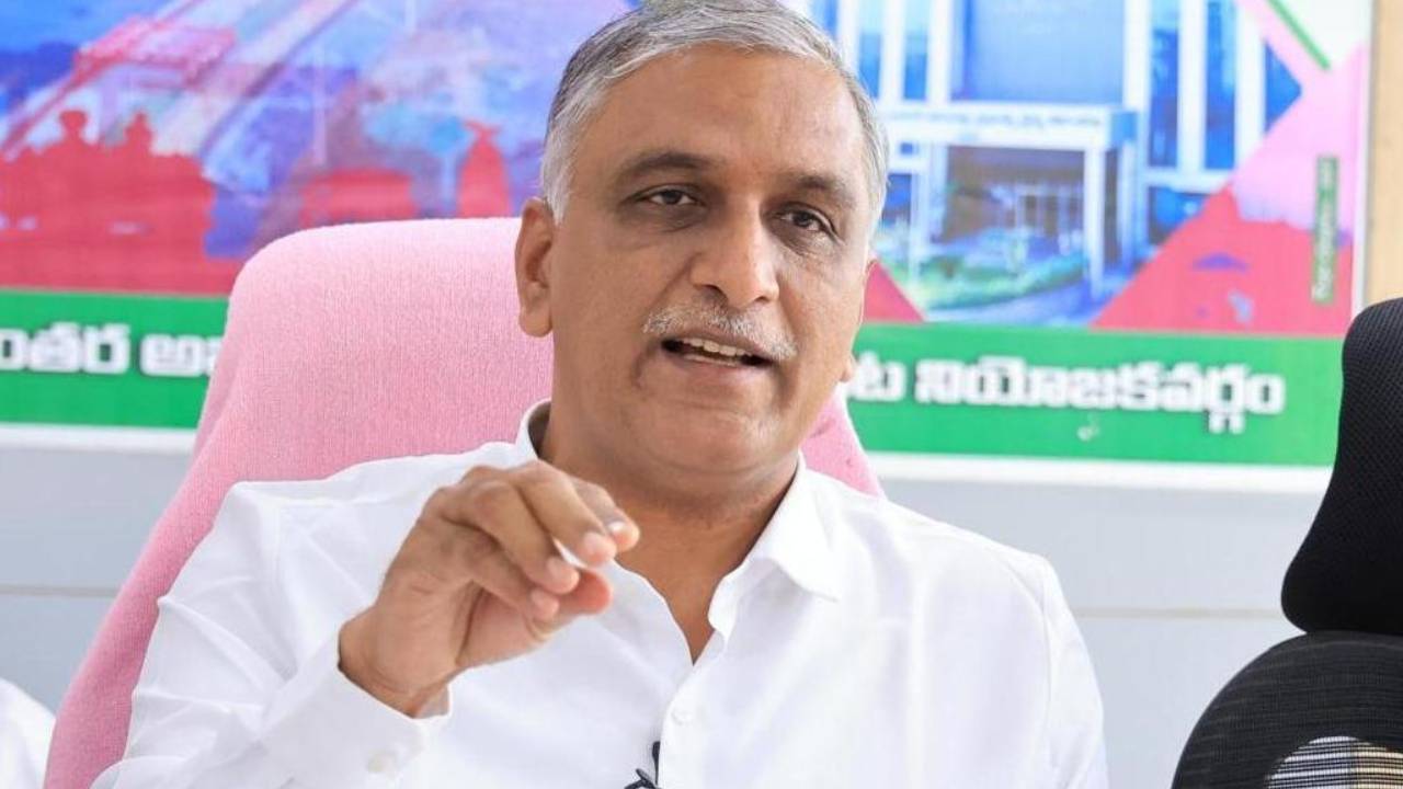 Harish Rao: ప్రజాభవన్ సాక్షిగా దుష్ప్రచారం చేశారు, అవాస్తవాలు చెప్పారు- సీఎం రేవంత్ పై హరీశ్ రావు ఫైర్ Harish Rao: ప్రజాభవన్ సాక్షిగా దుష్ప్రచారం చేశారు, అవాస్తవాలు చెప్పారు- సీఎం రేవంత్ పై హరీశ్ రావు ఫైర్