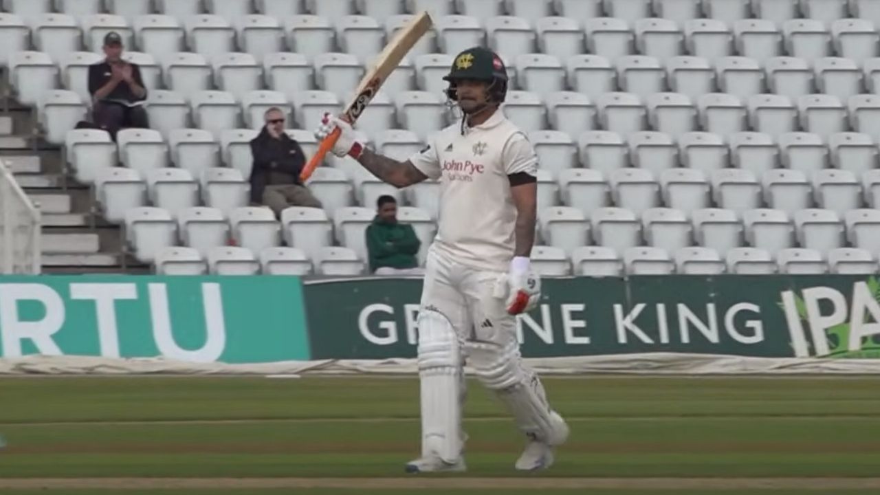 Ishan Kishan : కౌంటీ క్రికెట్లో అదరగొట్టిన ఇషాన్ కిషన్.. మెరుపు హాఫ్ సెంచరీ.. Ishan Kishan : కౌంటీ క్రికెట్లో అదరగొట్టిన ఇషాన్ కిషన్.. మెరుపు హాఫ్ సెంచరీ..