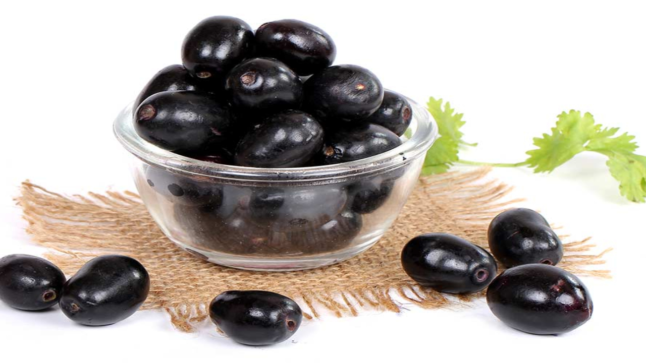Jamun Fruit Disadvantages: షుగర్ కంట్రోల్ పండు.. కానీ ఎక్కువైతే ప్రమాదమే.. డాక్టర్స్ ఎం చెపుతున్నారంటే? Jamun Fruit Disadvantages: షుగర్ కంట్రోల్ పండు.. కానీ ఎక్కువైతే ప్రమాదమే.. డాక్టర్స్ ఎం చెపుతున్నారంటే?