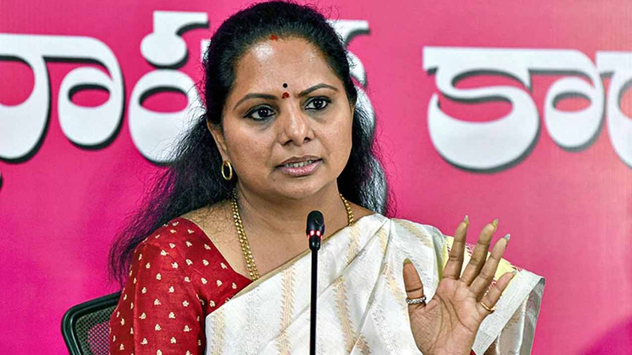 కేటీఆర్ ఏసీబీ విచారణపై ఎమ్మెల్సీ కవిత కీలక కామెంట్స్.. కేటీఆర్ ఏసీబీ విచారణపై ఎమ్మెల్సీ కవిత కీలక కామెంట్స్..