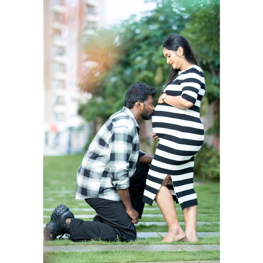 Bigg Boss Fame Comedian Mahesh Vitta Photos with Wife Baby Bump