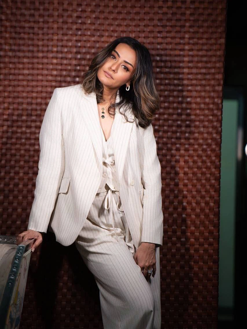 Namrata Shirodkar Stylish Looks