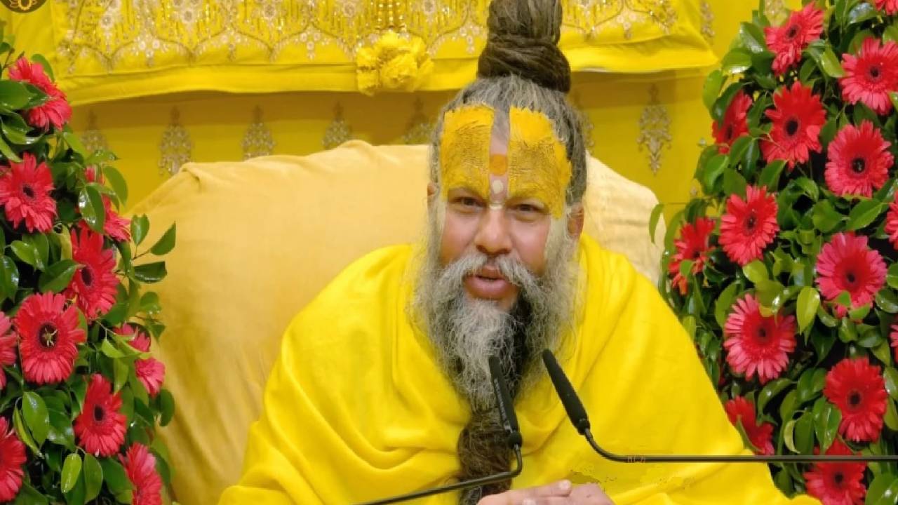 మార్కెట్లో కొత్త ట్రెండ్.. కలియుగపు ఫ్యాషన్.. ఇలాంటి బట్టలు ధరించొద్దంటూ ప్రేమానంద్ మహారాజ్ వార్నింగ్ మార్కెట్లో కొత్త ట్రెండ్.. కలియుగపు ఫ్యాషన్.. ఇలాంటి బట్టలు ధరించొద్దంటూ ప్రేమానంద్ మహారాజ్ వార్నింగ్
