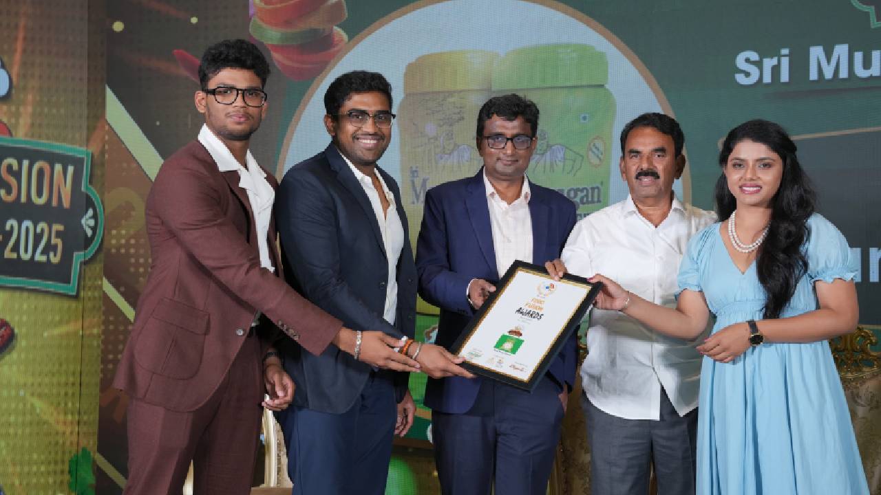 10 టీవీ ఫుడ్‌ ఫ్యూజన్‌ అవార్డ్స్‌ ప్రదానోత్సవం ఫొటోలు.. బెస్ట్ టీ, బెస్ట్ ప్యూర్ వెజ్ రెస్టారెంట్.. ఇంకా…