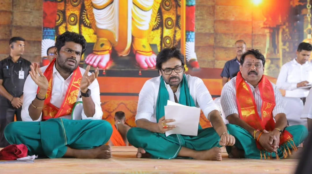 Pawan Kalyan Attends Muruga Bakthargal Manadu in Madurai