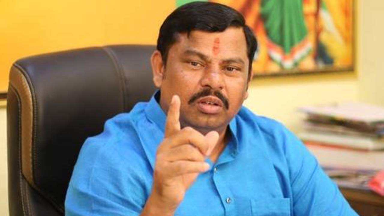 బీజేపీలో చేరుతున్న వారిపై రాజాసింగ్ సంచలన కామెంట్స్.. విజయశాంతి, జితేందర్ రెడ్డి, నాగం పేర్లను ప్రస్తావిస్తూ.. బీజేపీలో చేరుతున్న వారిపై రాజాసింగ్ సంచలన కామెంట్స్.. విజయశాంతి, జితేందర్ రెడ్డి, నాగం పేర్లను ప్రస్తావిస్తూ..