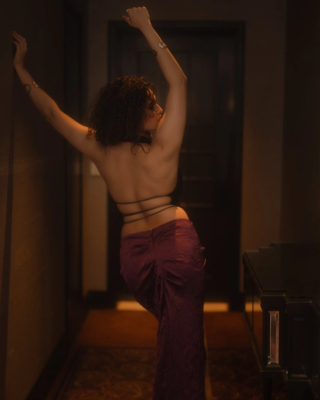 Ritika Singh Sizzling Photos