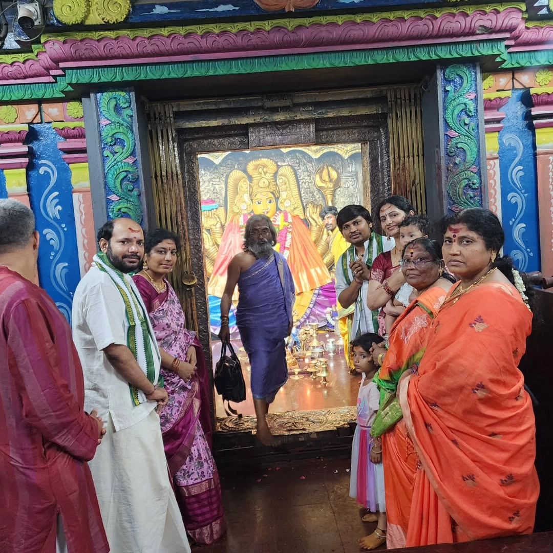 Jabardasth Rocking Rakesh and Sujatha Famili Visits Warangal Bhadrakali Temple
