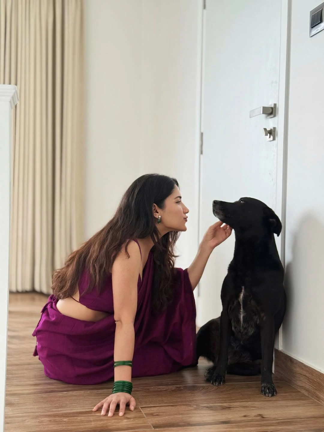 Ruhani Sharma Cute Photos in Saree